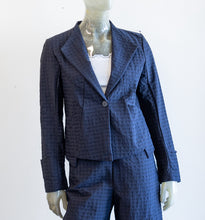 Load image into Gallery viewer, Porto Fitted Crop Blazer Jacket
