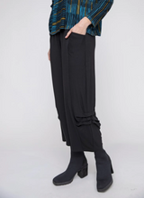 Load image into Gallery viewer, Liv Black Knit Side Pleat Pant
